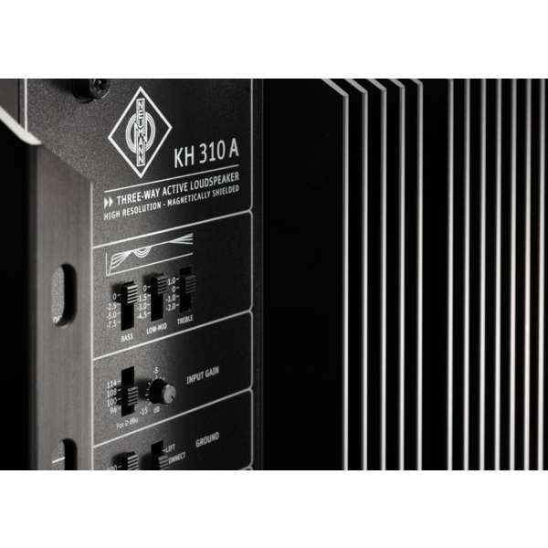 KH-310-A-Macro3_Neumann-Studio-Monitor_G