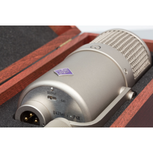 U-47-fet-Macro-02_Neumann-Studio-Microphone_G