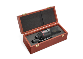 TLM-170-R-mt-Packaging_Neumann-Studio-Microphone_P