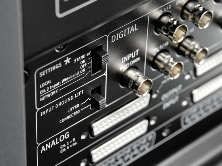 KH-810_II_Macro2_Neumann-Studio-Subwoofer_MR